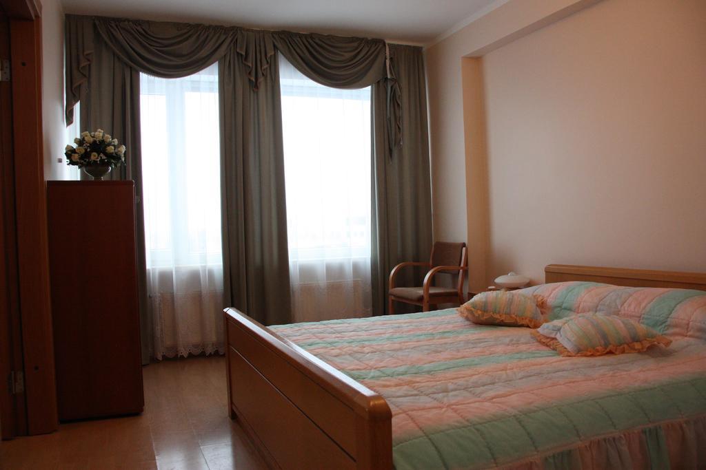 Hotel Madona Ngoại thất bức ảnh