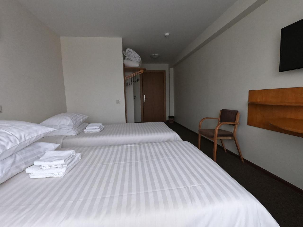 Hotel Madona Ngoại thất bức ảnh