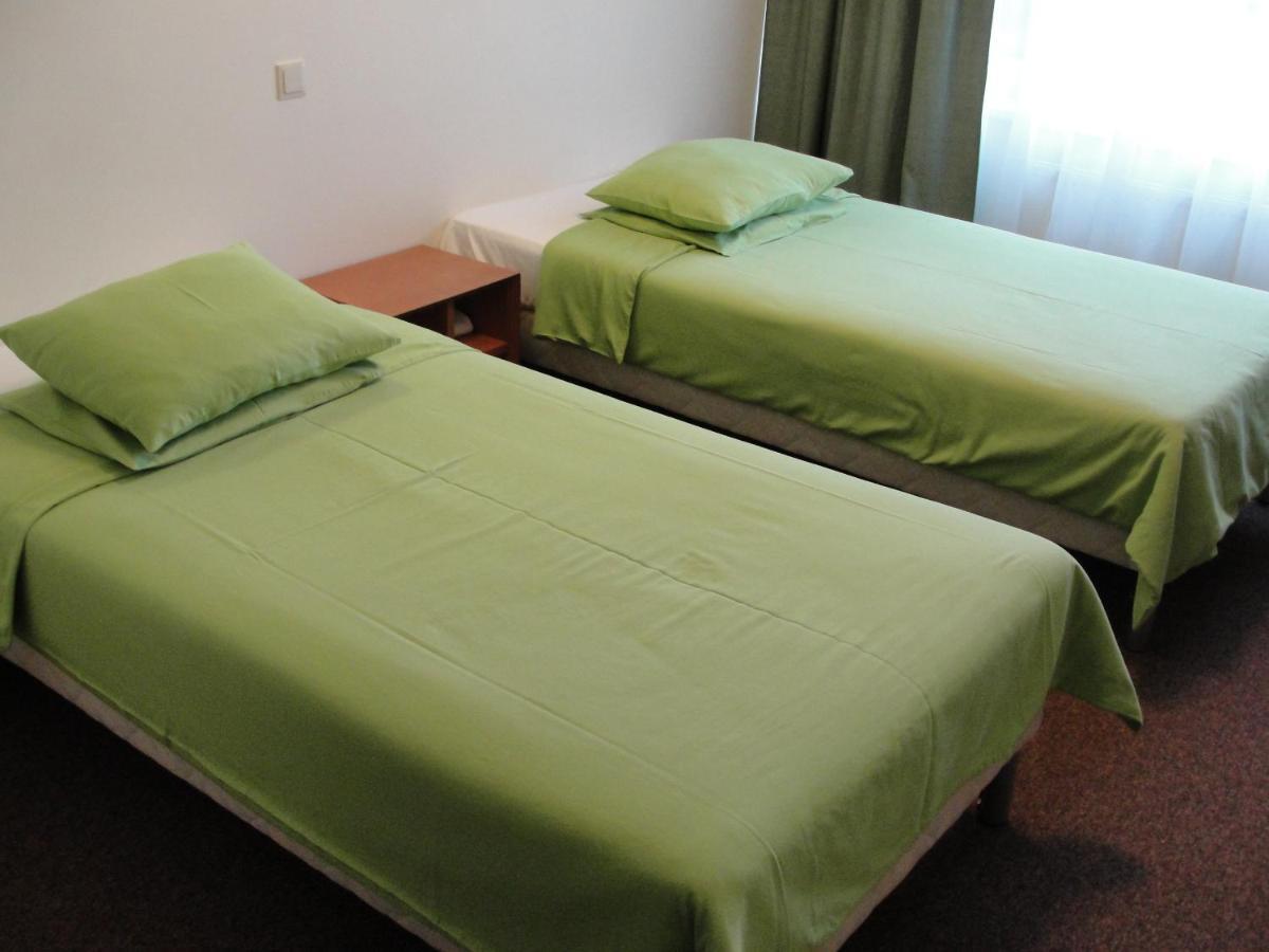Hotel Madona Ngoại thất bức ảnh